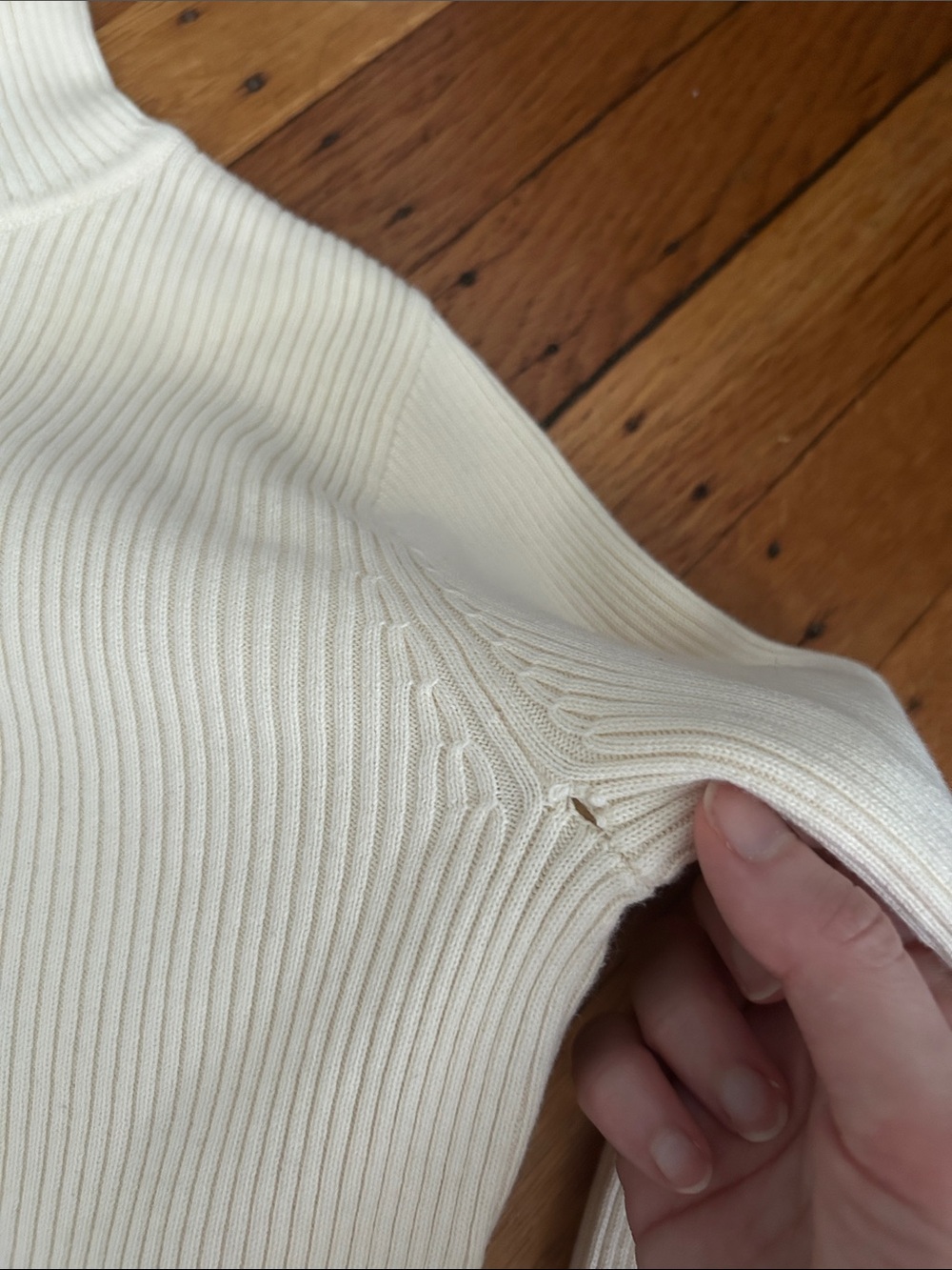 GAP Vintage Women’s Cream Rollover Turtleneck 100% Cotton Size Medium - Picture 6 of 6
